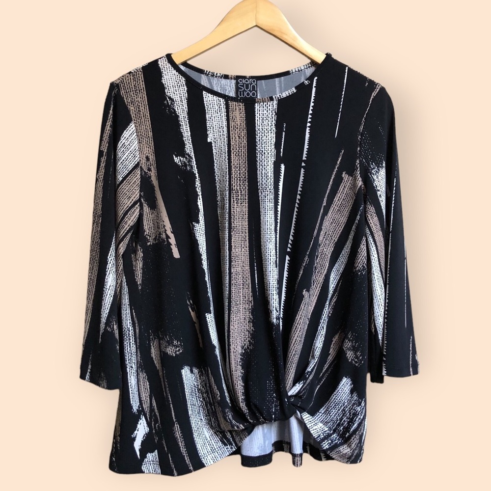 Clara Sunwoo Abstract Patterned Top Black Neutrals Modern USA Travel Women’s S